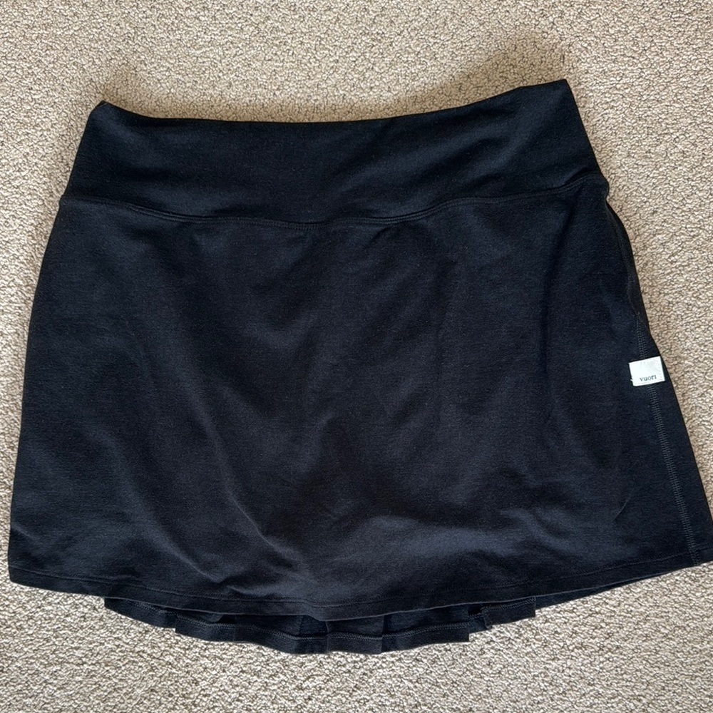 Vuori Black Halo Performance Skirt